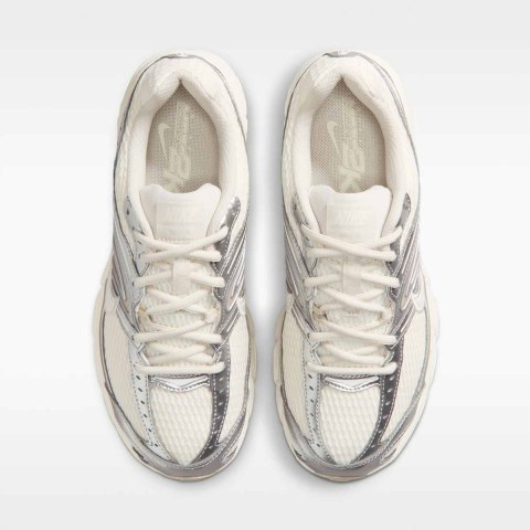 Кросівки Nike Air Max Moto 2K HQ2056-108_image_4