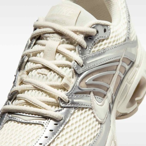 Кросівки Nike Air Max Moto 2K HQ2056-108_image_7