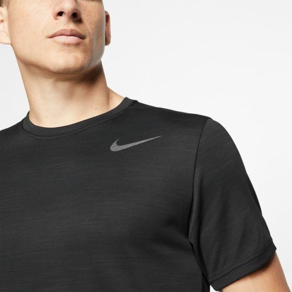 Чоловіча бігова футболка Nike Superset Top Ss AJ8021-010_image_3