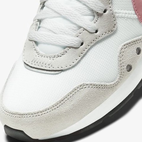 Жіночі кросівки NIKE Venture Runner CK2948-104_image_7