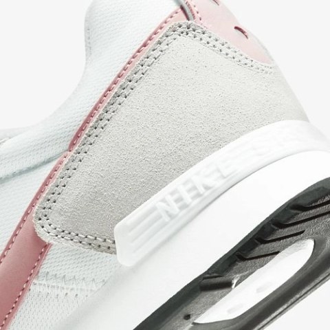 Жіночі кросівки NIKE Venture Runner CK2948-104_image_6