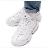 Кросівки жіночі Nike Air Max 95 Essential CK7070-100_image_4