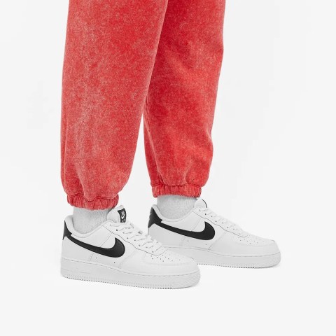 Жіночі кросівки Nike Air Force 1 07 DD8959-103_image_3