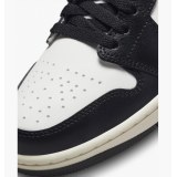 Жіночі кросівки Nike Air Jordan 1 Mid Triple Black BQ6472-061_image_6