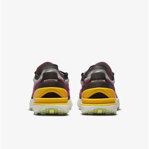 Кроссовки женские Nike Waffle One MC DR7881-001_image_5