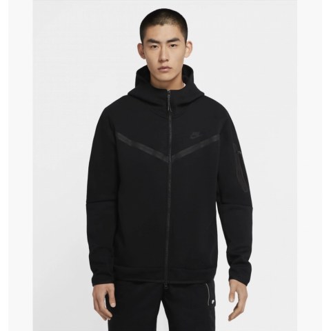 Толстовка Nike Sportswear Tech Fleece Black CU4489-010_image_1