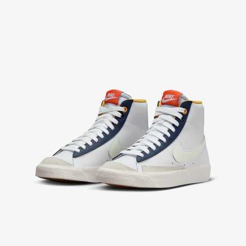 Кросівки Nike SB Blazer Mid 77 FN6966-100_image_2