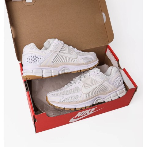 Кросівки жіночі Nike Zoom Vomero 5 White FJ2028-104_image_2