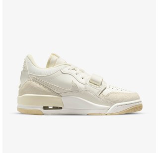 Кросівки жіночі Nike Air Jordan Legacy 312 Low FQ7827-102