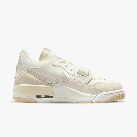 Женские кроссовки Nike Air Jordan Legacy 312 Low FQ7827-102_image_2
