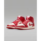 Женские кроссовки Air Jordan 1 Mid SE Red/White HJ9337-106_image_4