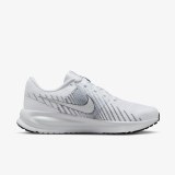 Жіночі кросівки Nike Run Defy HM9593-101_image_1