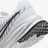 Жіночі кросівки Nike Run Defy HM9593-101_image_5