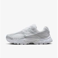 Женские кроссовки Nike W V5 Rnr HQ7901-101_image_6