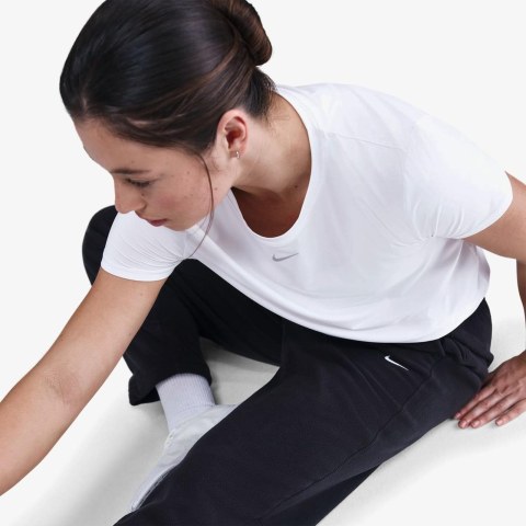Женские брюки Nike One Therma-Fit Mid Rise Full Length Pants Polar HV3707-010_image_4