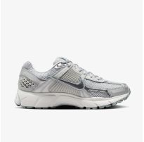 Женские кроссовки Nike W Zoom Vomero 5 IB8929-004_image_6