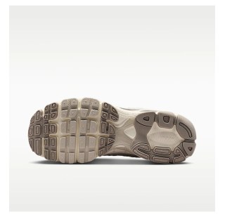 Женские кроссовки Nike Air Max Moto 2K Beige IQ0272-030