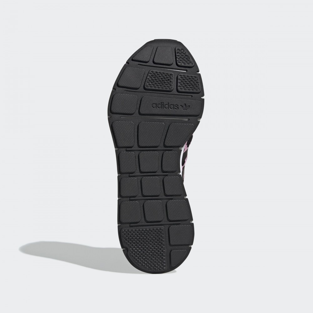Жіночі кросівки Adidas Swift Run CG6142_image_4