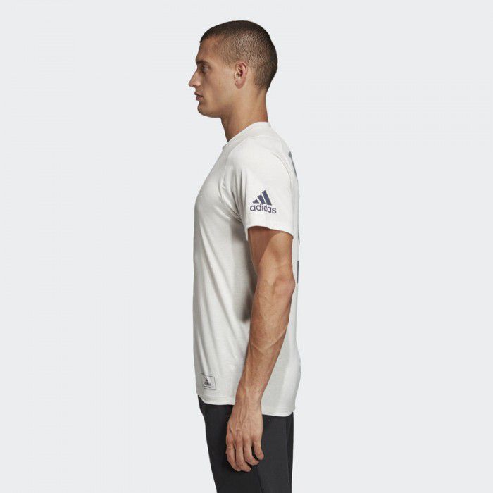 Футболка Adidas Freelift Graphic Tee DV2501_image_4