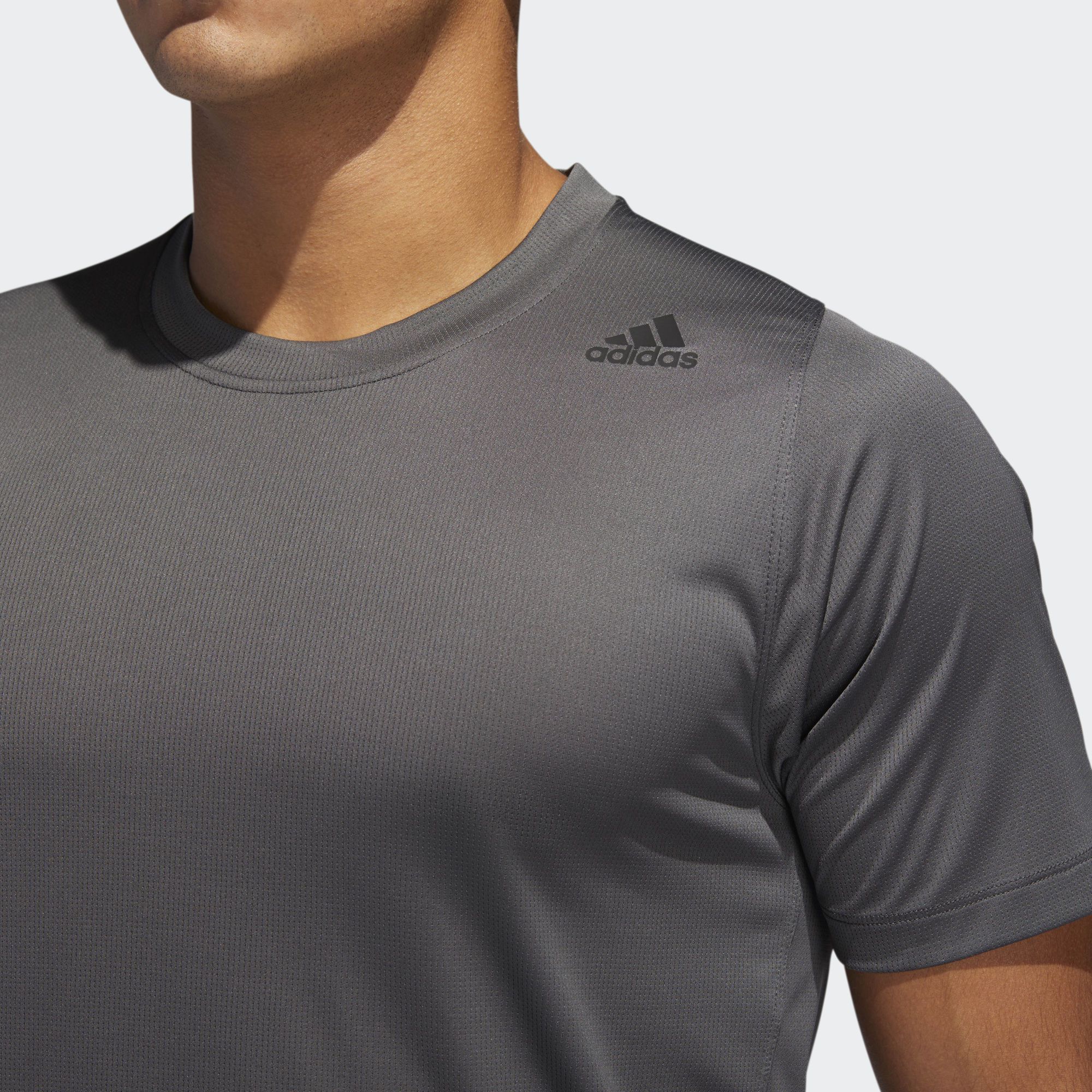 Футболка Adidas Freelift Sport Fitted 3-Stripes DW9824_image_5