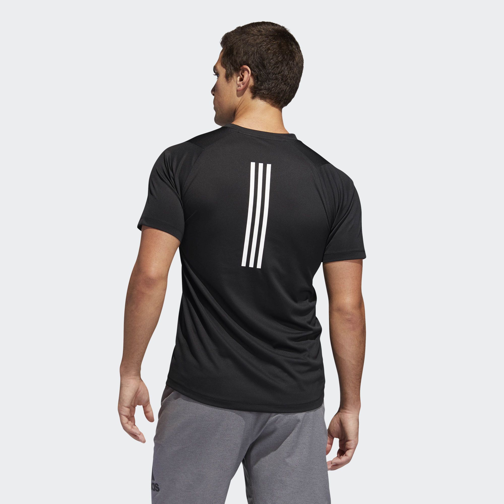  Футболка Adidas Freelift Sport Fitted 3-Stripes DW9825_image_3