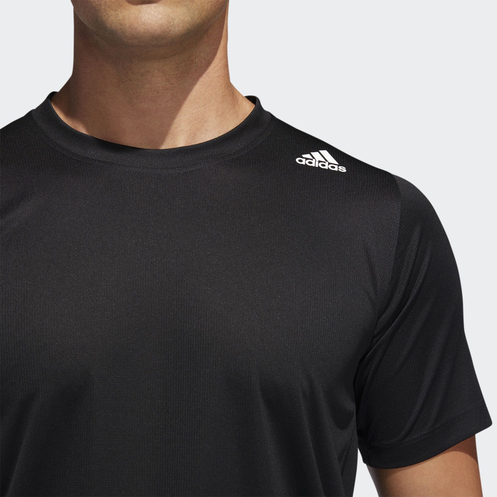  Футболка Adidas Freelift Sport Fitted 3-Stripes DW9825_image_4
