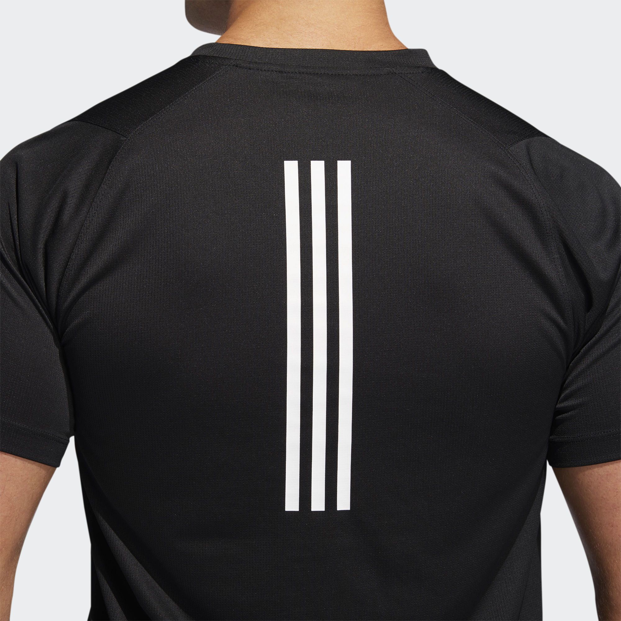  Футболка Adidas Freelift Sport Fitted 3-Stripes DW9825_image_5