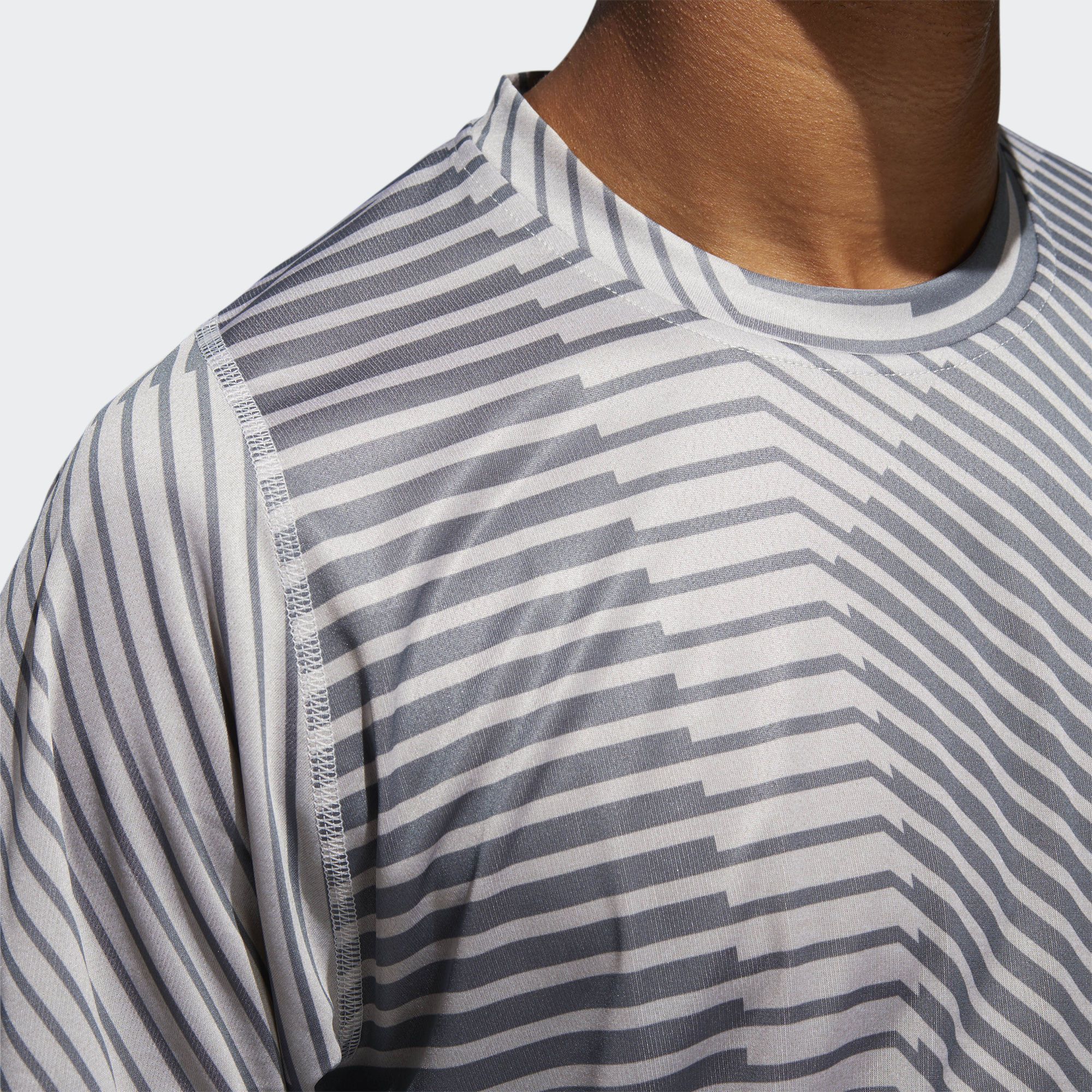 Футболка Adidas Freelift Sport Strong Graphic DU1470_image_6