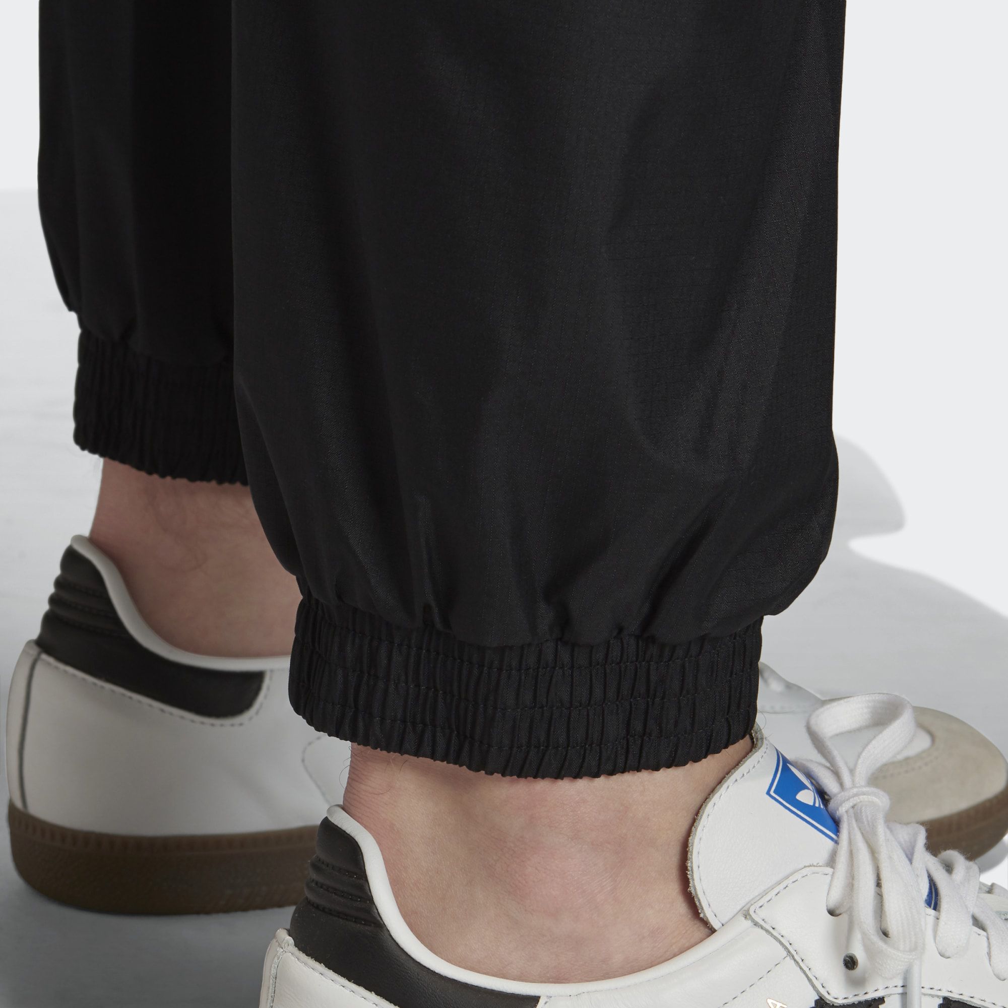 Мужские брюки Adidas Originals FM9886_image_7