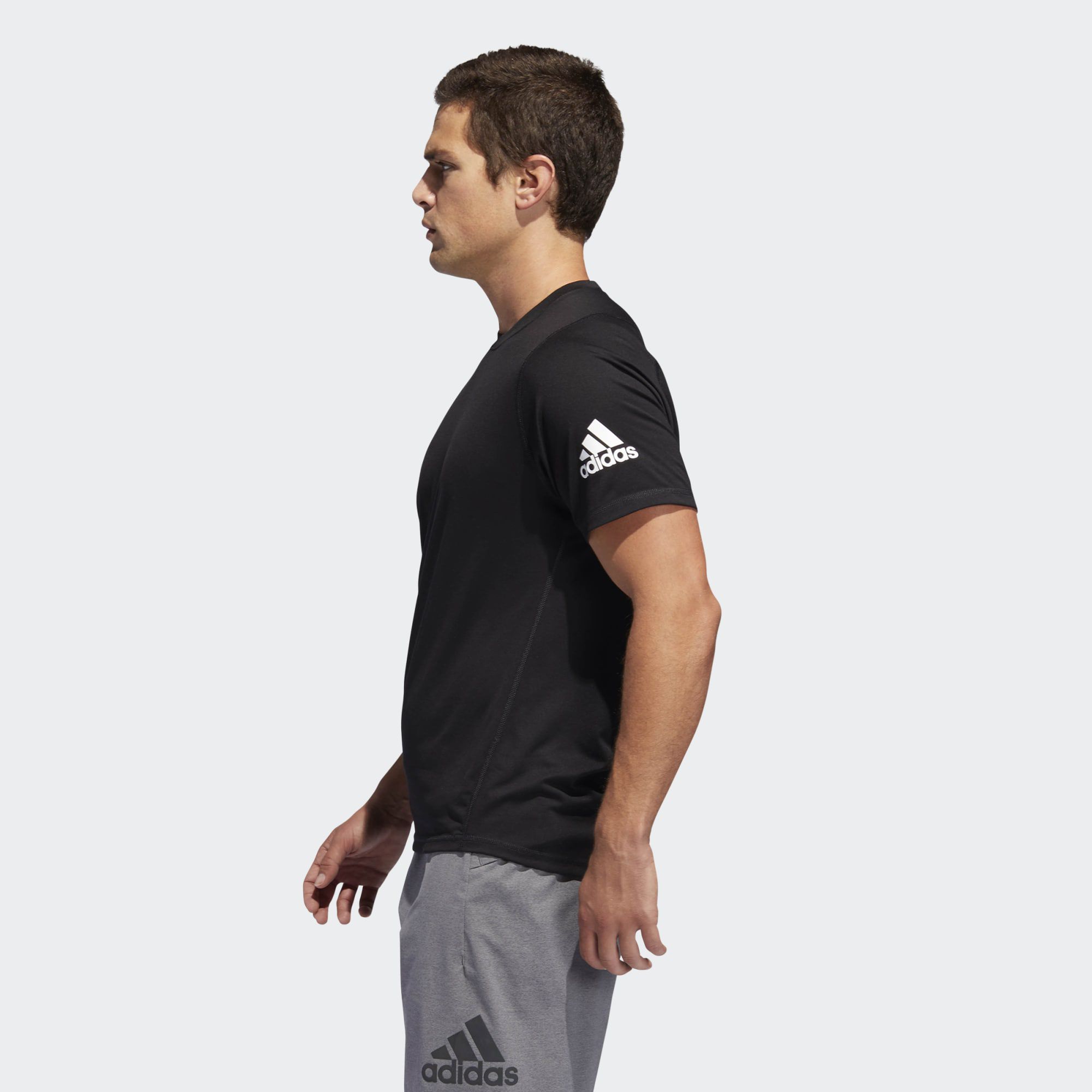 Чоловіча футболка Adidas FreeLift Sport Ultimate DU1426_image_7
