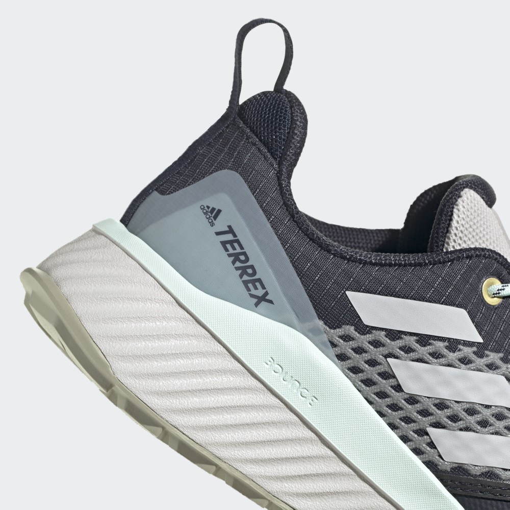Женские кроссовки Adidas Terrex Folgian Hiker EF2270_image_5