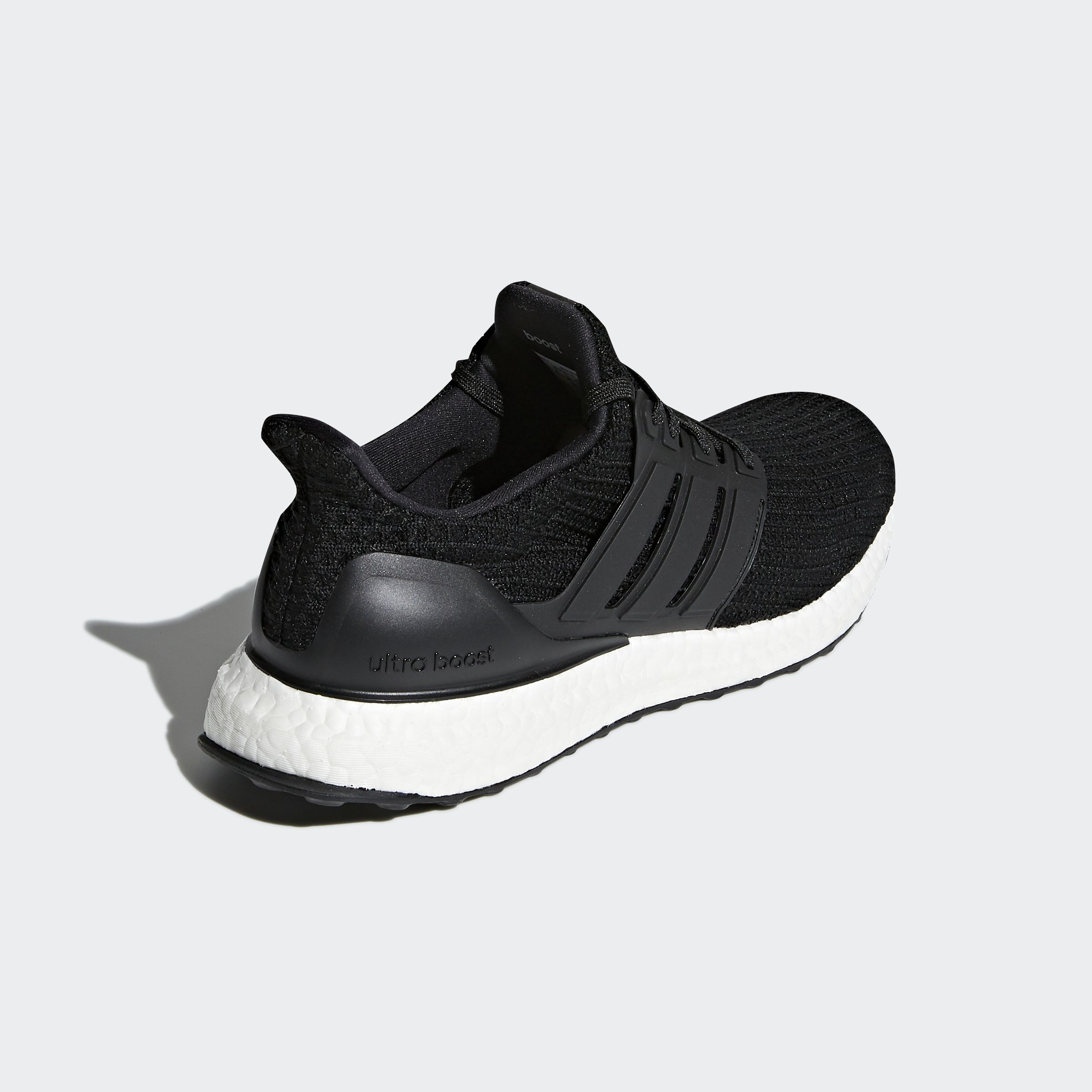 Женские Кроссовки Adidas Ultraboost BB6149_image_9