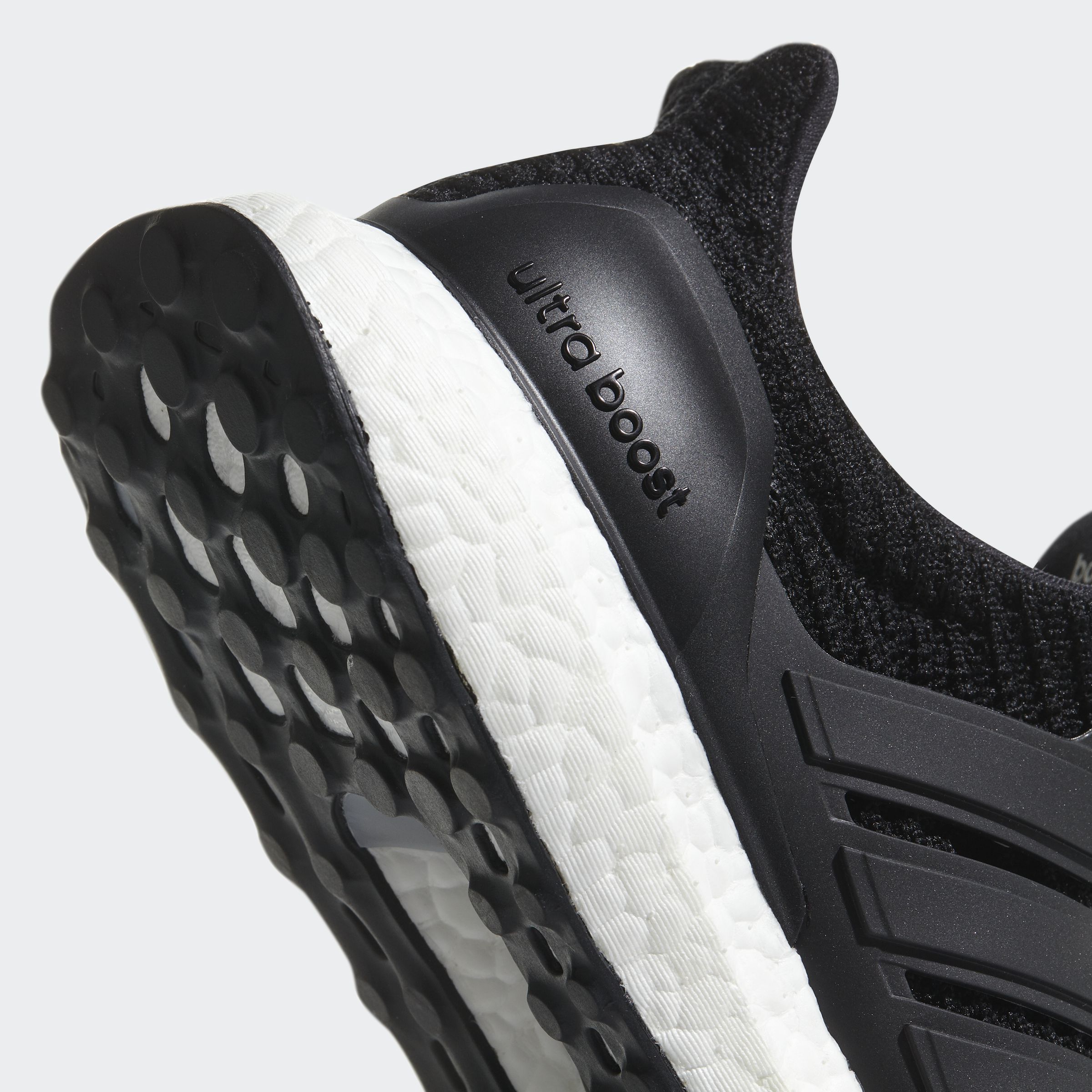 Женские Кроссовки Adidas Ultraboost BB6149_image_3