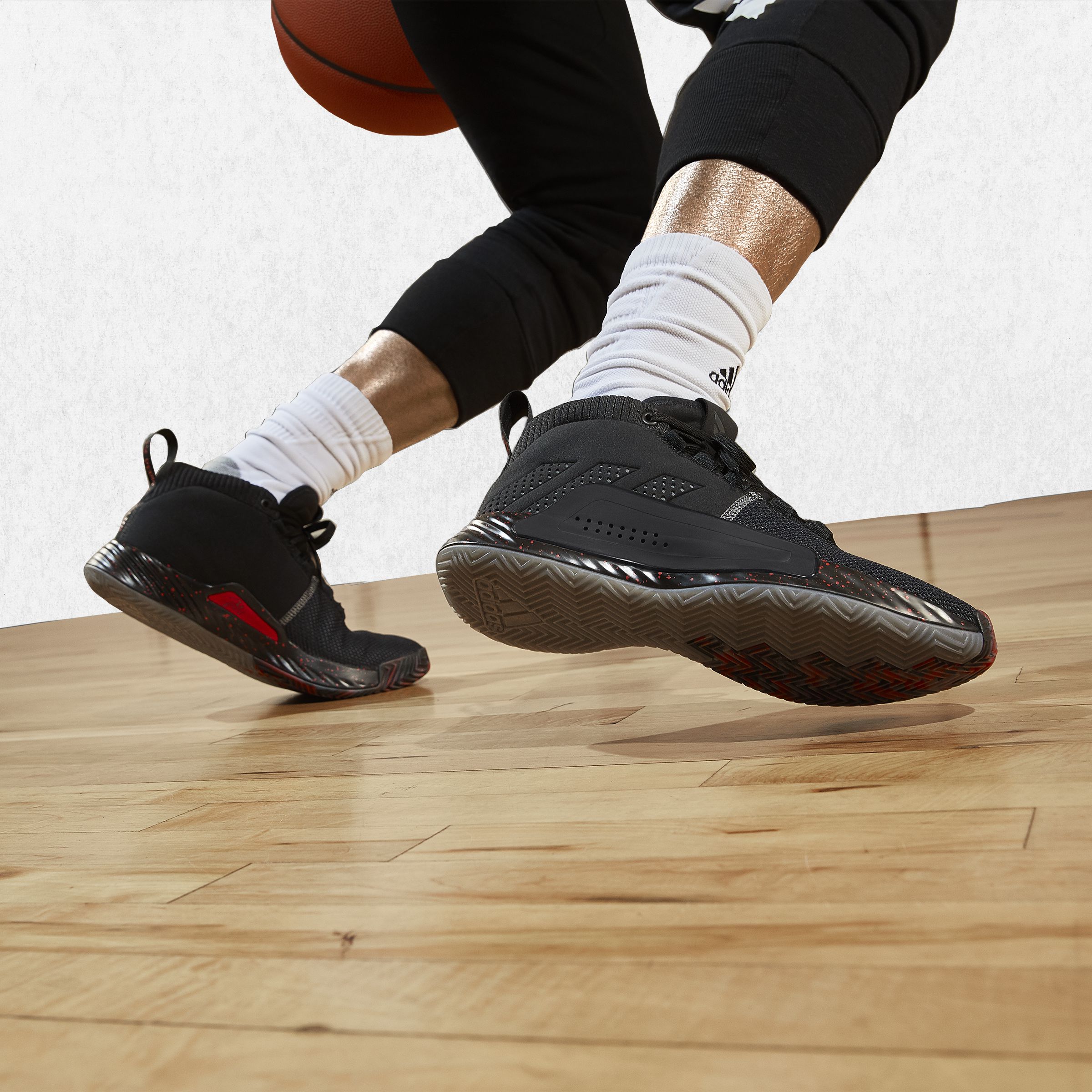 Чоловічі Кросівки Adidas Dame 5 BB9316_image_6
