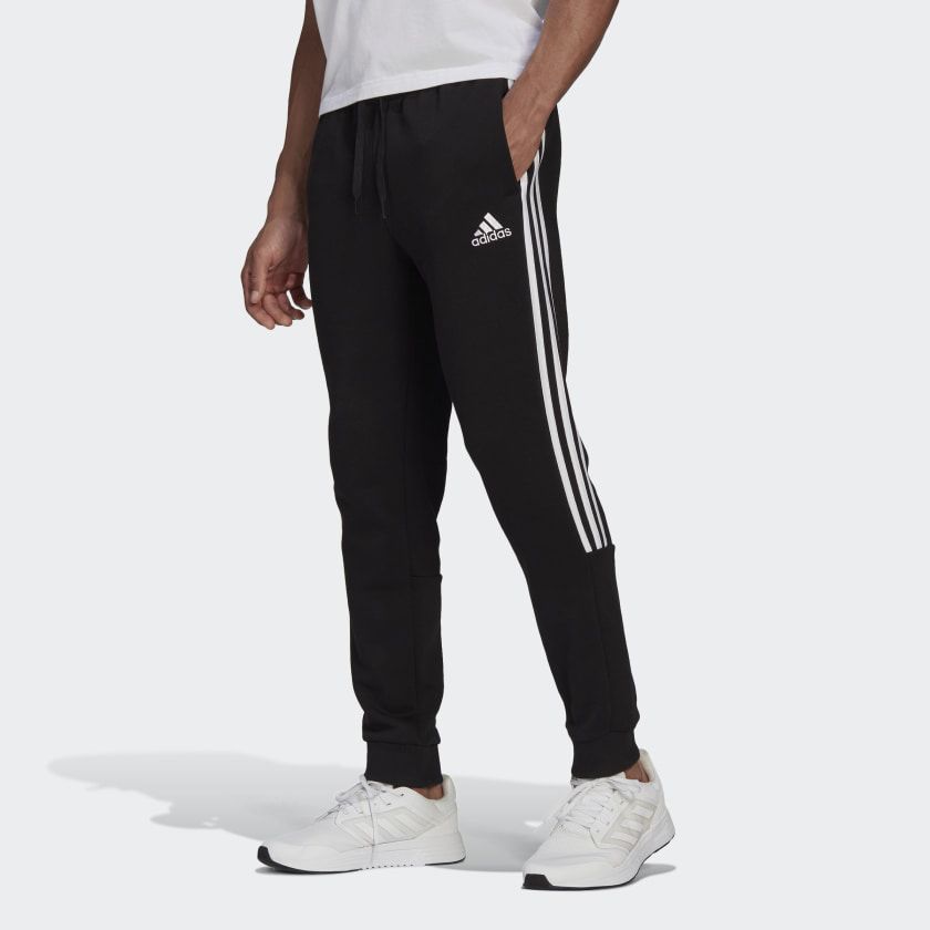 Чоловічі штани Adidas Essentials Fleece Tapered Cuff 3-Stripes GK8967_image_1