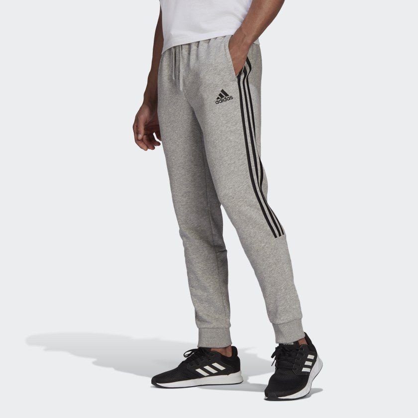 Чоловічі штани Adidas Essentials Fleece Tapered Cuff 3-Stripes GK8976_image_1