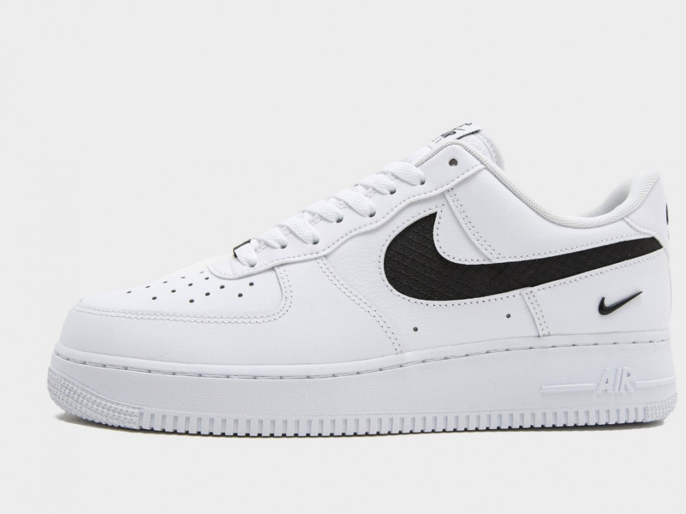 Кроссовки мужские Nike Air Force 1 07 Lv8 IH4452-100_image_1