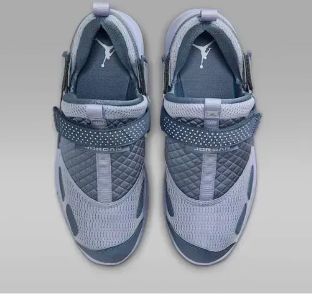 Кросівки жіночі Wmns Jordan Trunner Lx Triple HQ2164-010_image_2