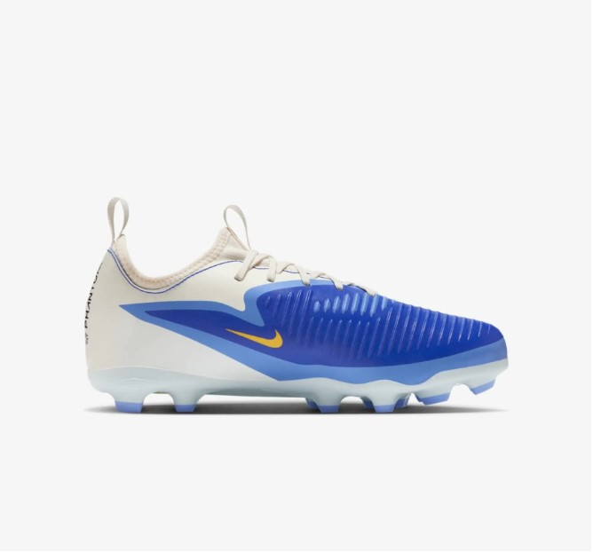 Детские бутсы  Nike Jr. Phantom 6 Low Academy FG/MG LV8 IH1192-400_image_1