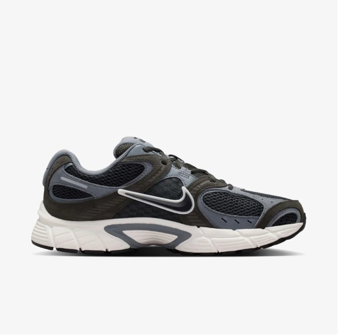 Мужские кроссовки Nike V5 Rnr Suede 2 IX0702-002_image_1