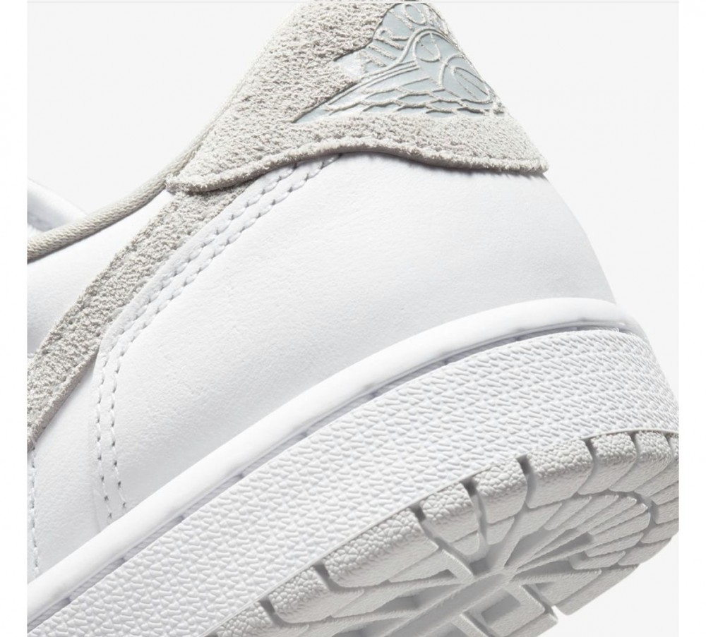 Жіночі кросівки Jordan Wmns Air J 1 Low OG CZ0775-100_image_6