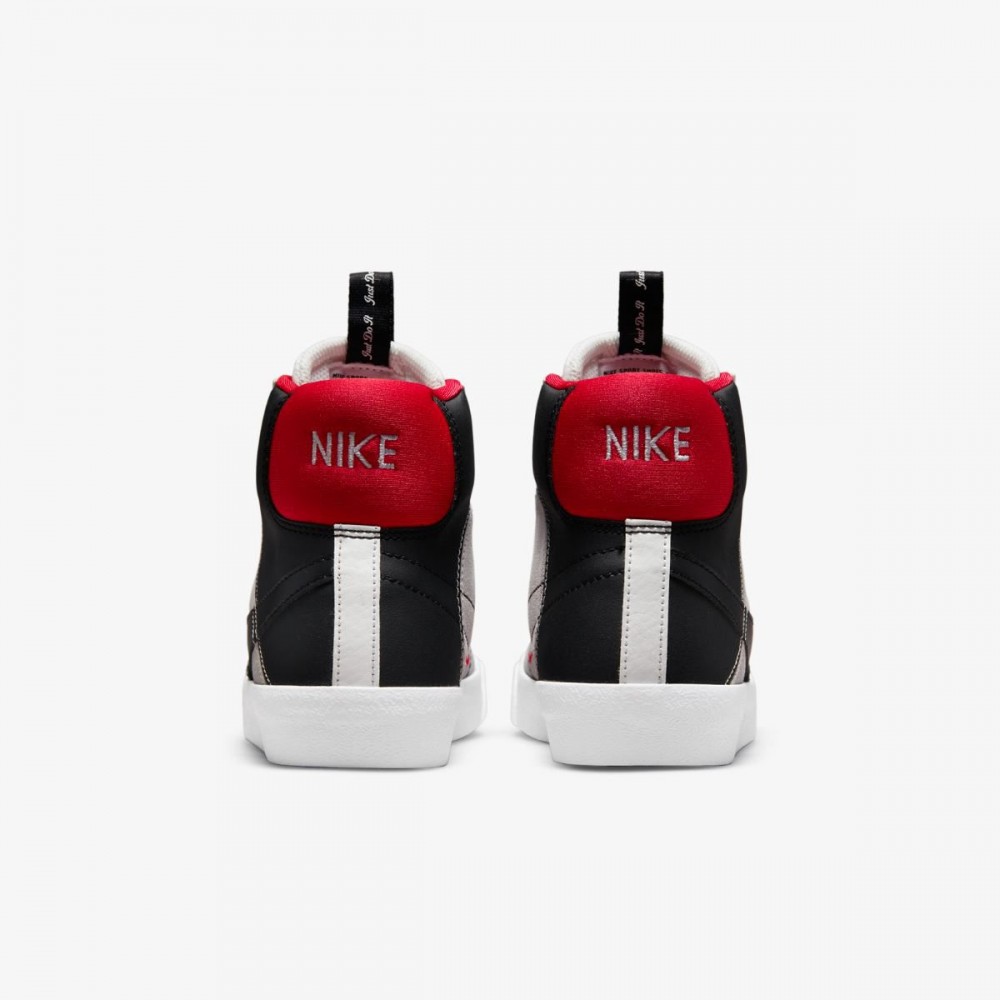Дитячі кросівки NIKE BLAZER MID 77 SE D (GS) DH8640-100_image_3