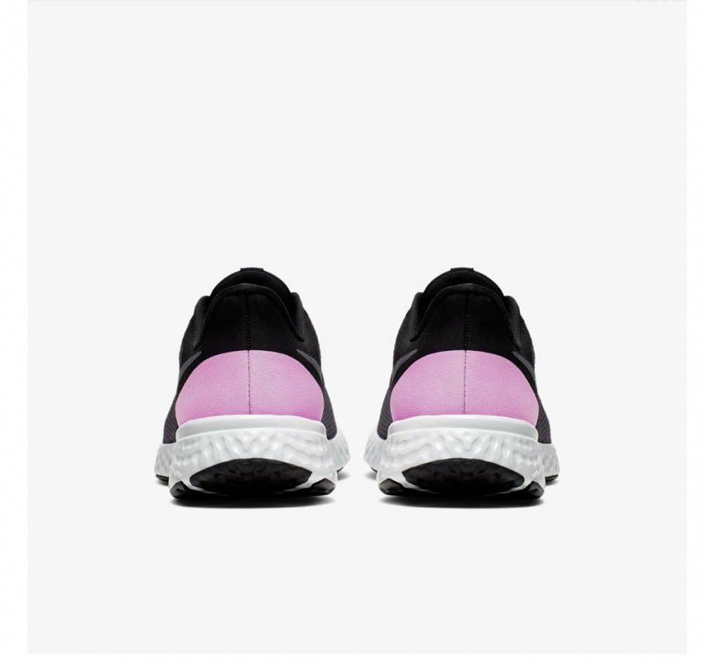Жіночі кросівки Nike Wmns Revolution 5 BQ3207-004_image_4