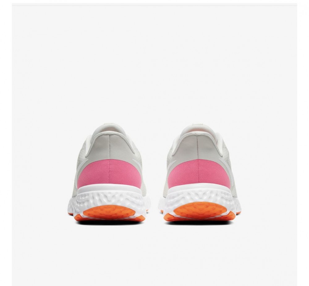 Жіночі кросівки Nike Wmns Revolution 5 BQ3207-007_image_5