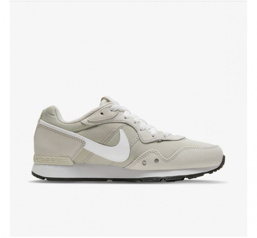 Жіночі кросівки NIKE Venture Runner CK2948-002_image_1