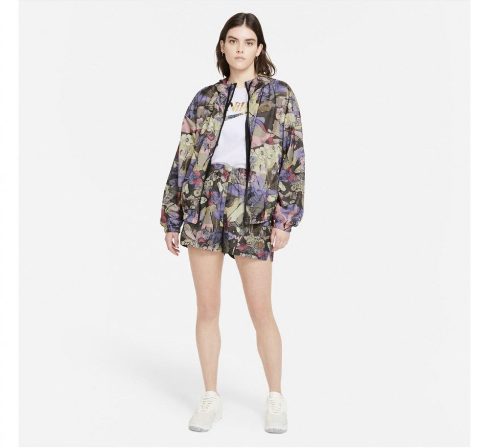 Жіноча футболка Nike NNSW Tee Femme DD1340-531_image_4