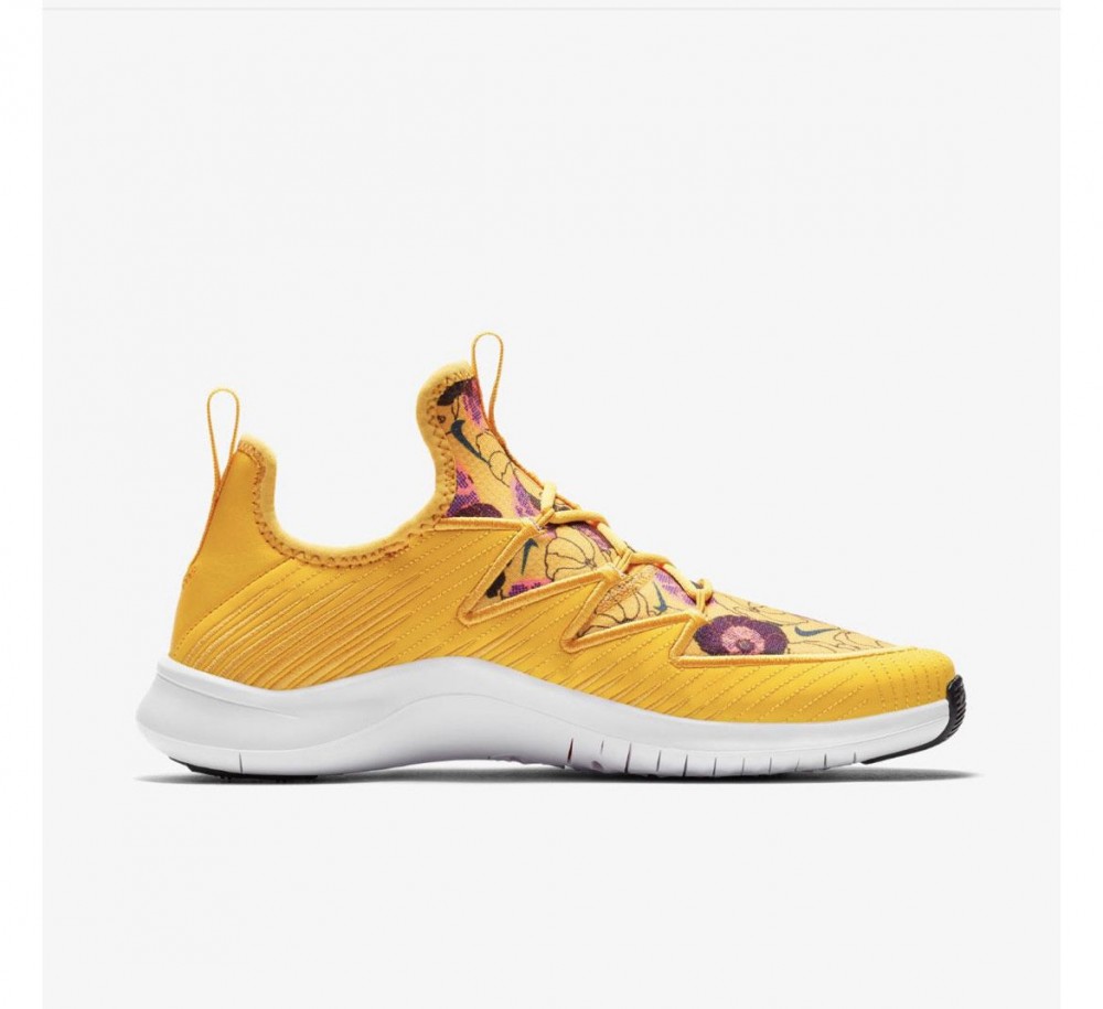 Кросівки WMNS NIKE FREE TR ULTRA AMP AT3317-700_image_1