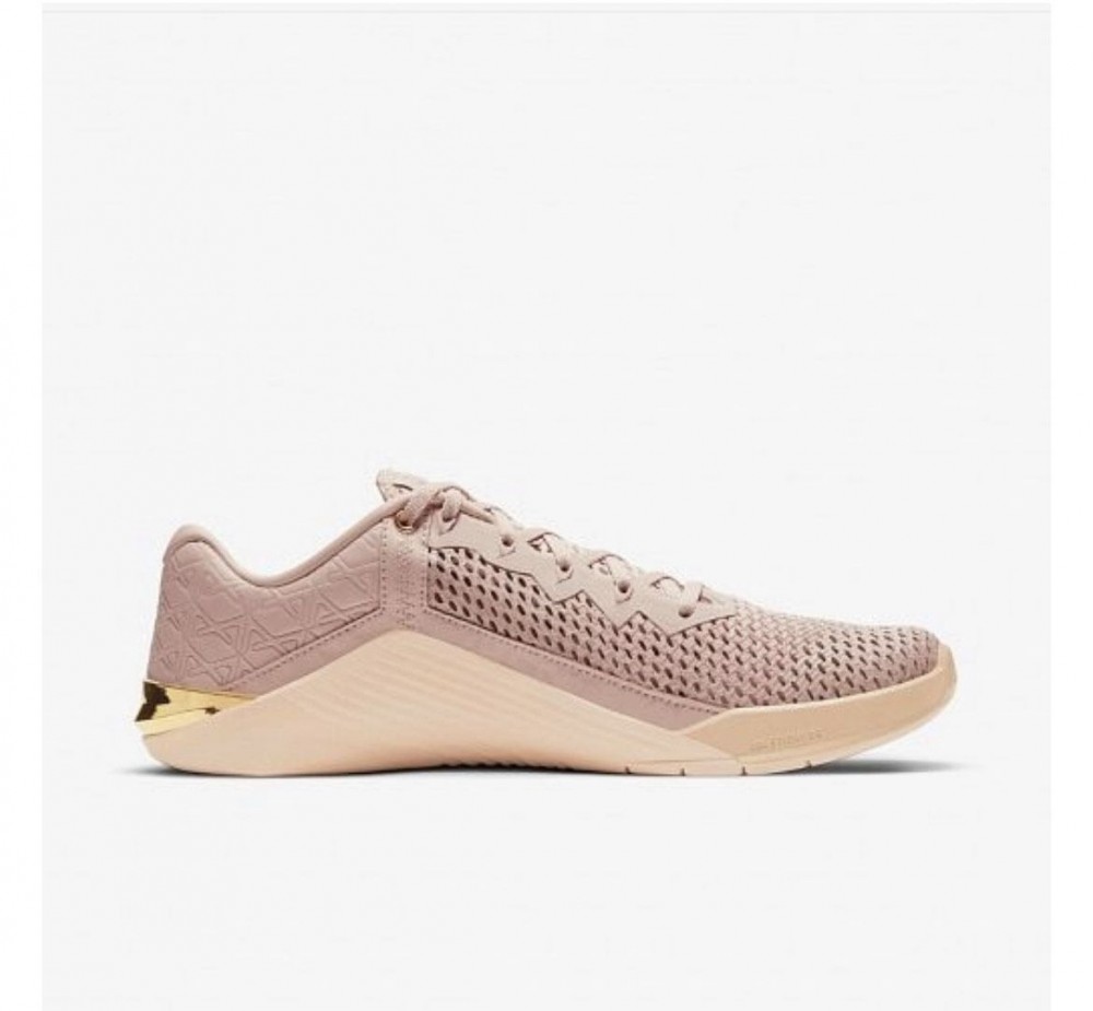 Кроссовки Nike Metcon 6 Premium CV1262-222_image_1