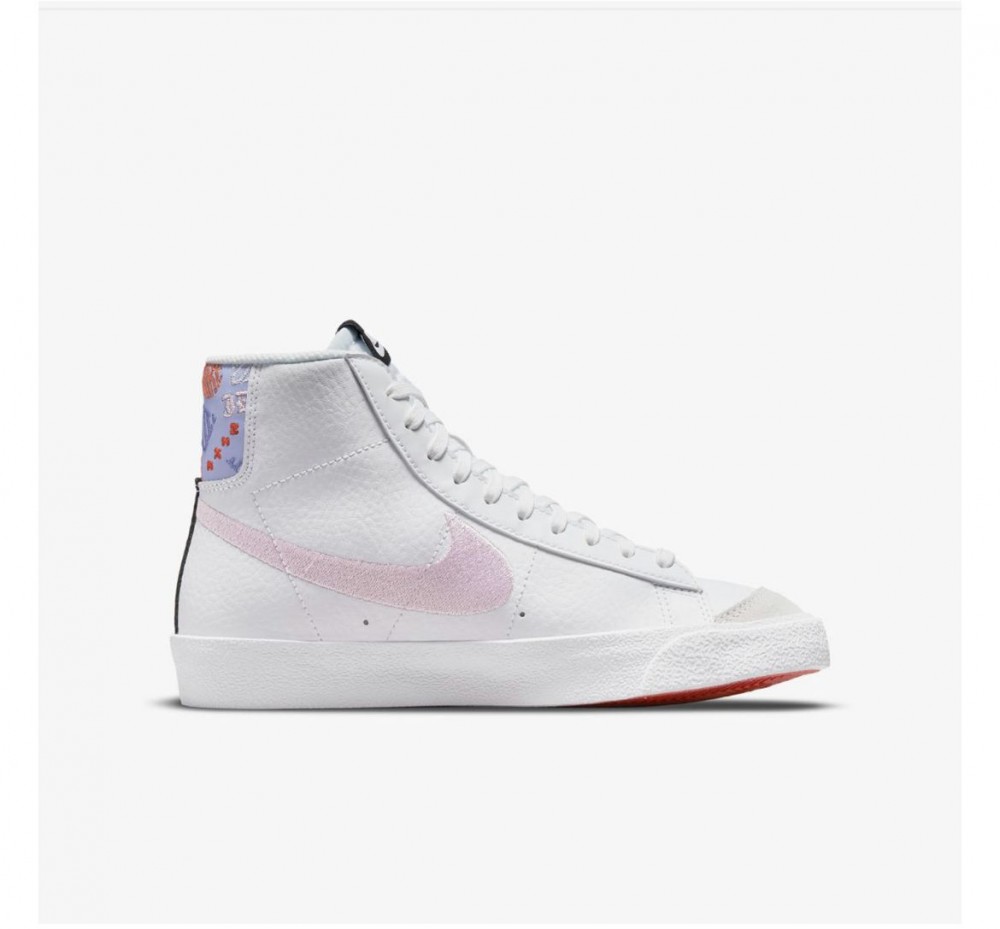 Кросівки дитячі Nike Blazer Mid 77 Se2 Gs DJ0265-100_image_1