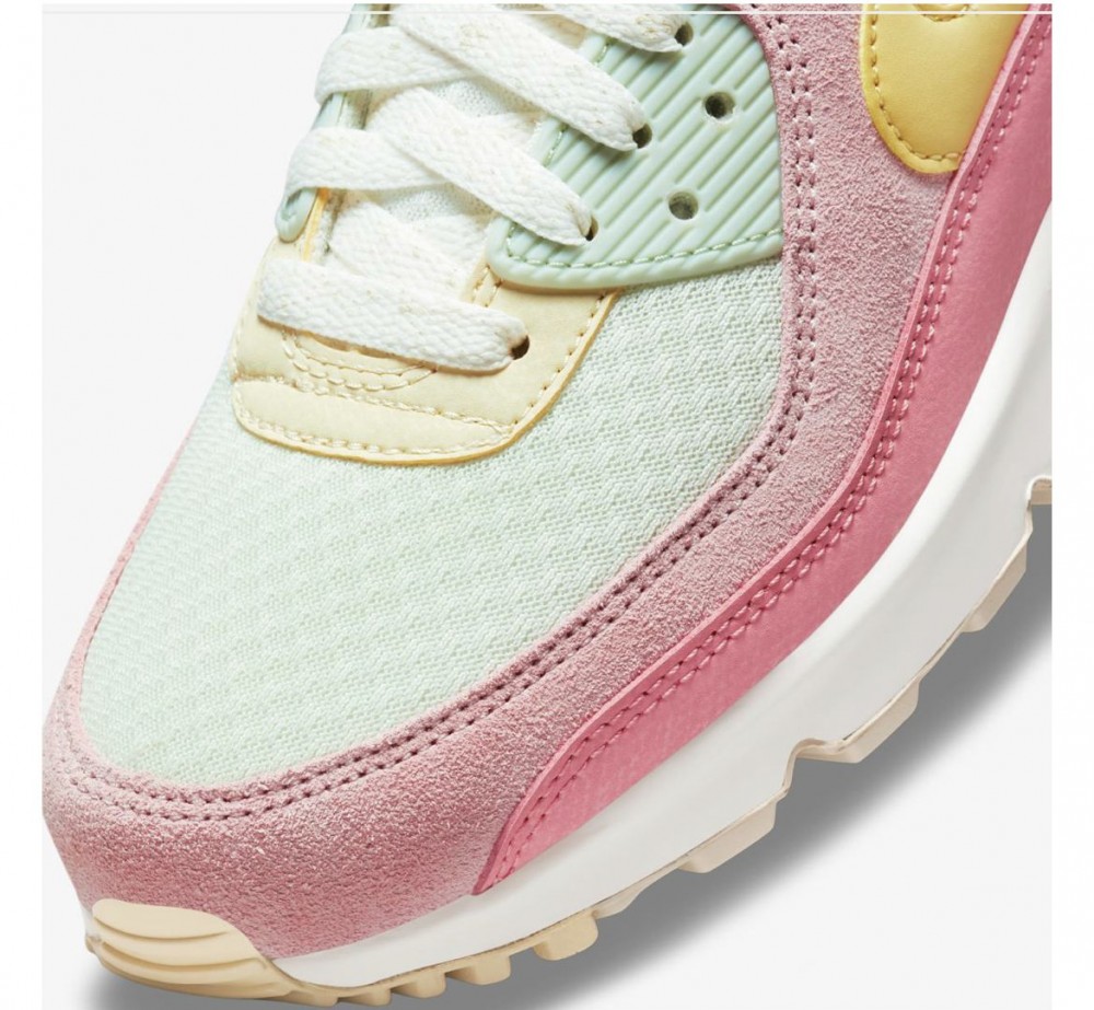 Жіночі кросівки Nike Air Max 90 DM9465-001_image_4
